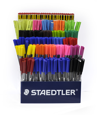 Дисплей STAEDTLER, пишущие принадлежности, 385 шт.: чернографитовые карандаши Noris, Wopex neon, ручки: 334, 432